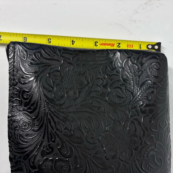 Alford Designs Leather Handmade Wristlet Black Paisley Embossed - Picture 3 of 6